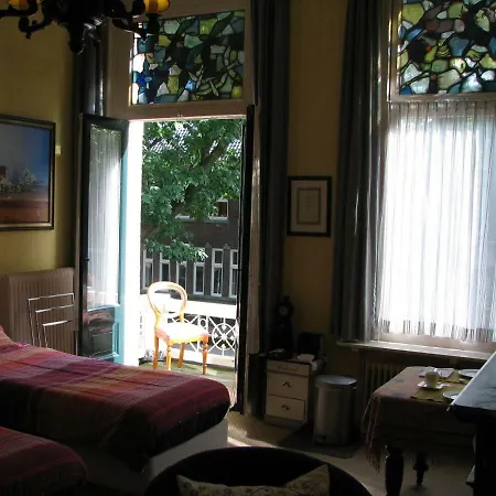 Alojamento de Acomodação e Pequeno-almoço B&B Wilhelmina *