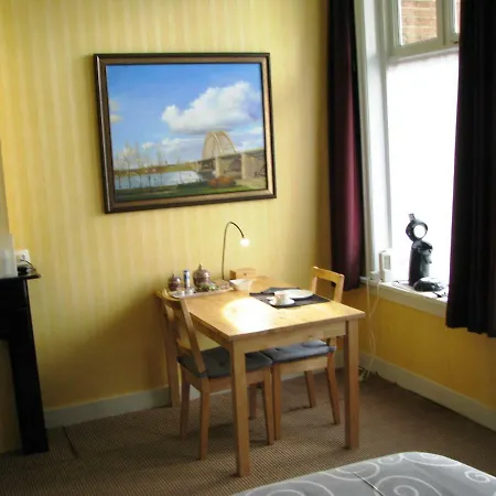 Alojamento de Acomodação e Pequeno-almoço B&B Wilhelmina Nijmegen